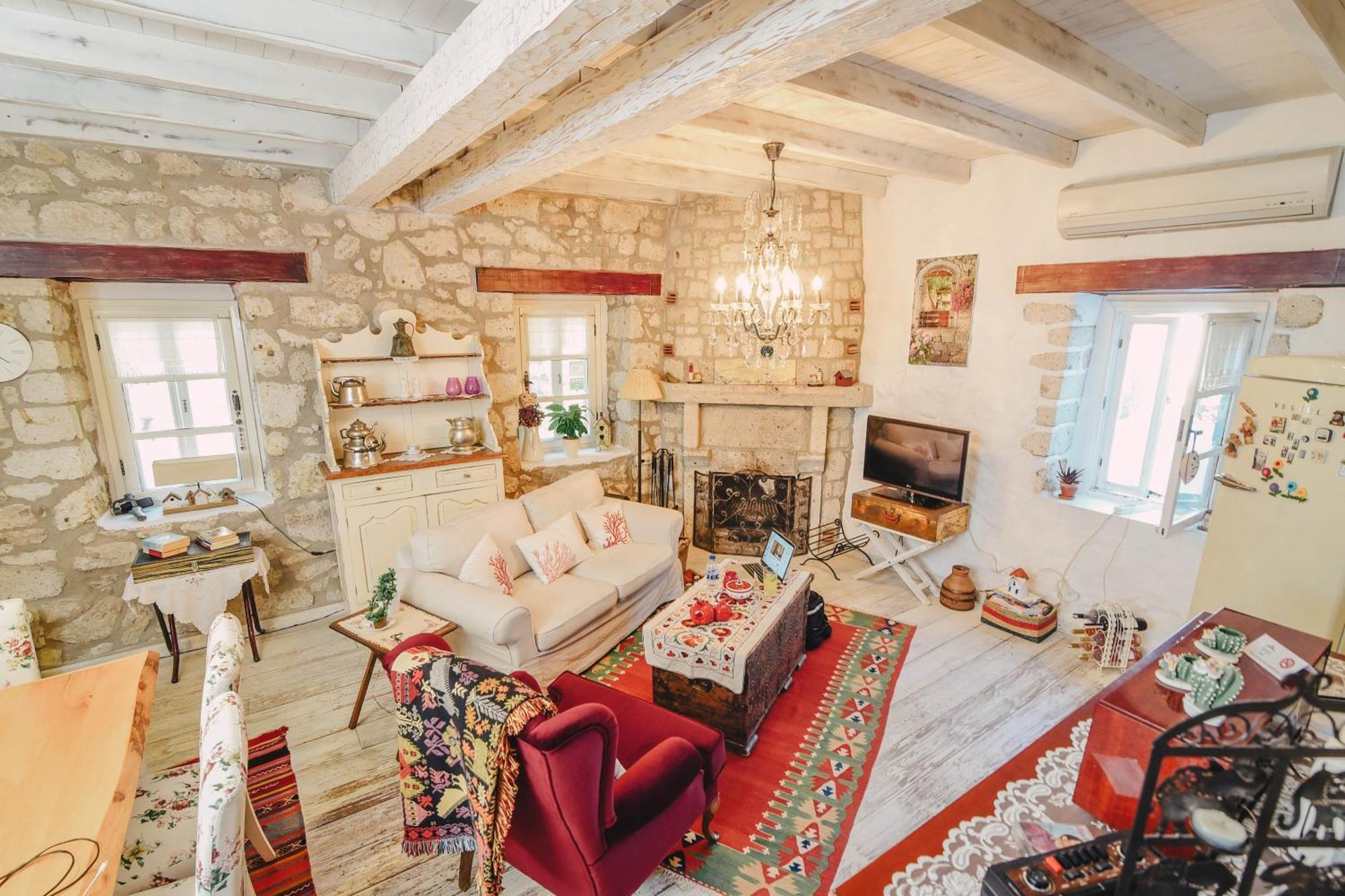 Yukari Sokak Vip Butik Otel Алакати Екстериор снимка