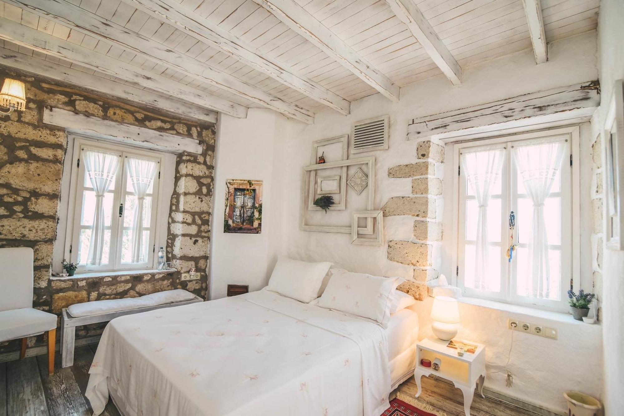Yukari Sokak Vip Butik Otel Алакати Екстериор снимка